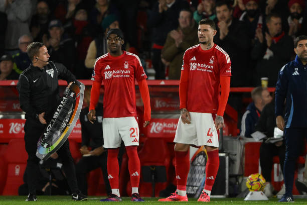 球和前场小 球和前场小