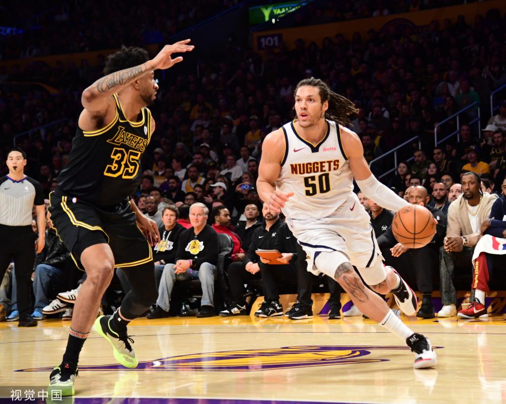 与民众距离 与民众距离